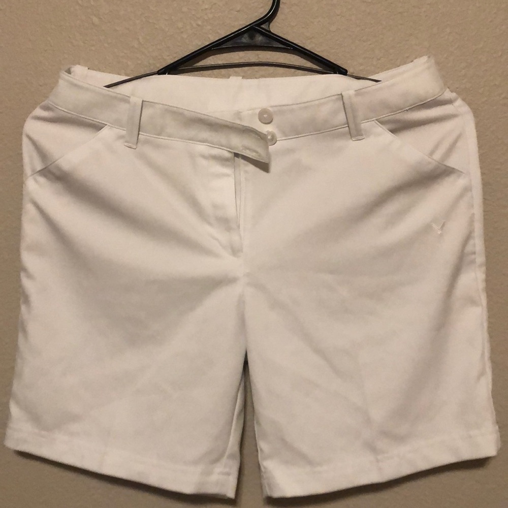 Women’s Callaway size 8 golf shorts